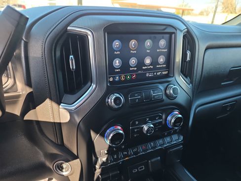 Used 2022 GMC Sierra 3500 Denali image 18