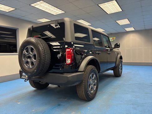 Used 2025 Ford Bronco Big Bend image 2