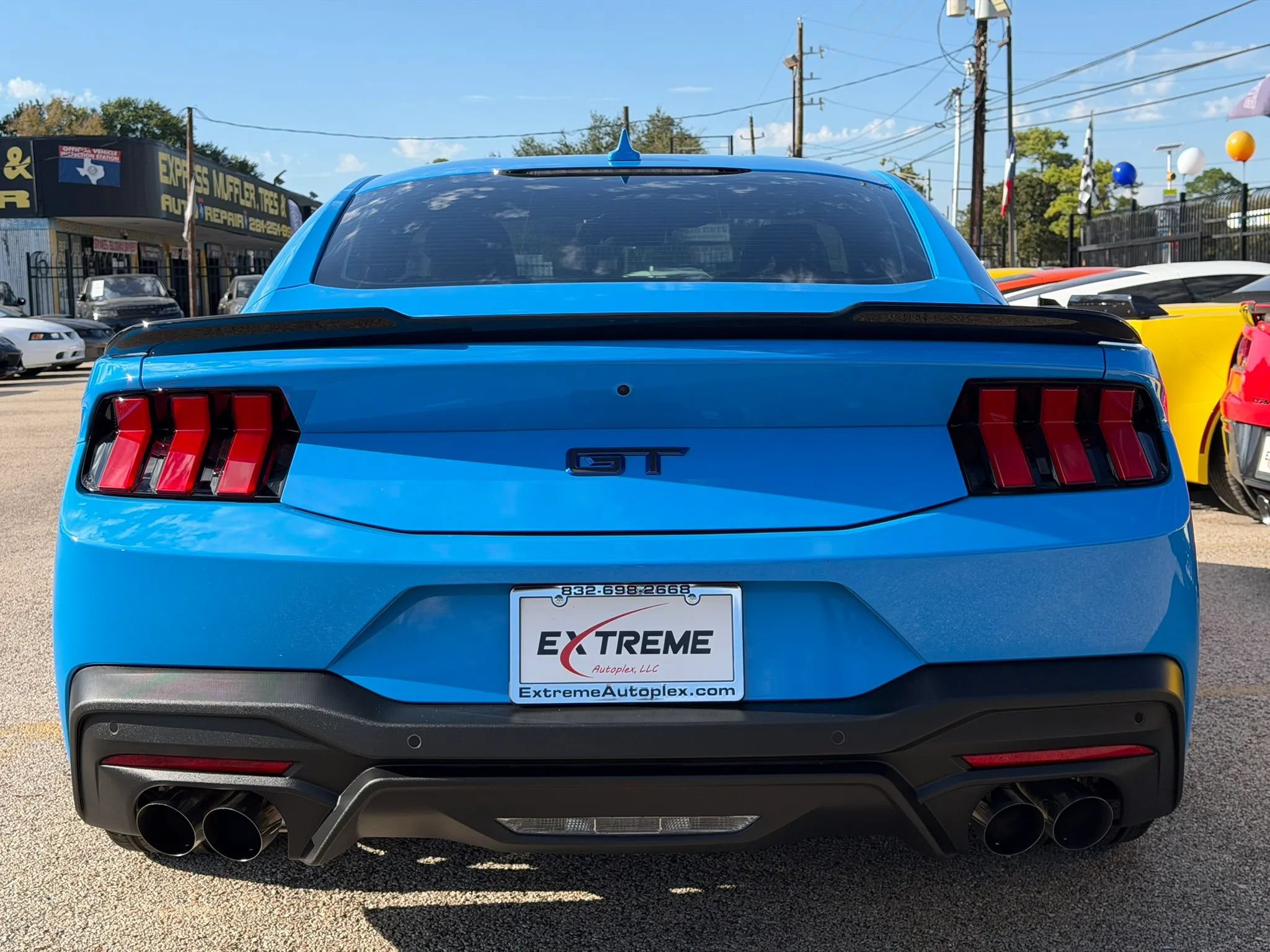 Used 2025 Ford Mustang GT Premium RWD image 3