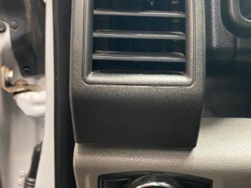 Used 2017 Ford F250 XL w/ Power Equipment Group image 19