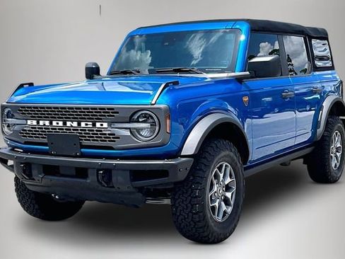 Used 2023 Ford Bronco Badlands AWD/4WD image 2