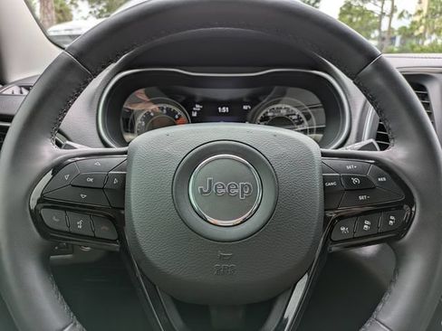 Certified 2023 Jeep Cherokee Altitude Lux AWD/4WD image 21