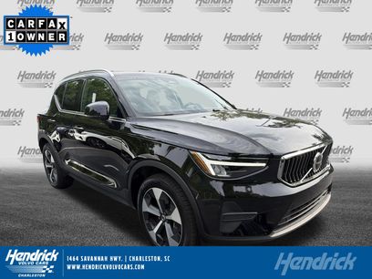 Certified 2025 Volvo XC40 B5 Core