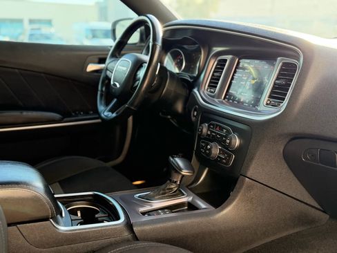 Used 2019 Dodge Charger Scat Pack w/ Driver Confidence Group image 15
