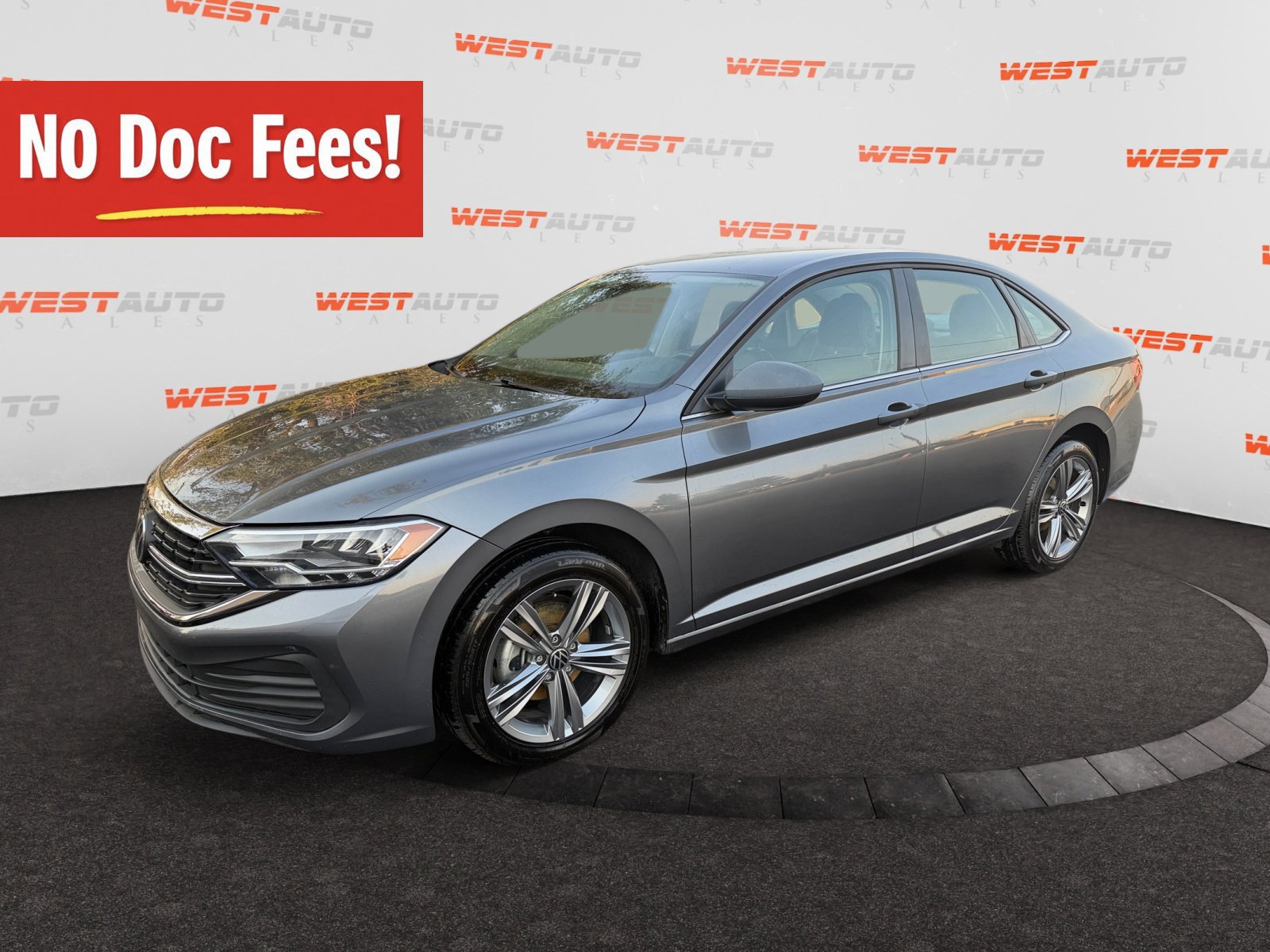 Used 2024 Volkswagen Jetta SE FWD image 1