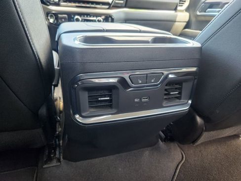 Used 2023 GMC Sierra 1500 SLT w/ SLT Convenience Package AWD/4WD image 33