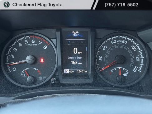 Used 2023 Toyota Tacoma SR w/ SR Convenience Package RWD image 12