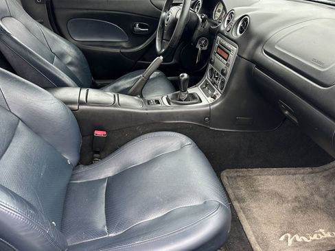 Used 2004 MAZDA MX-5 Miata w/ Leather Azure Blue Pkg image 12