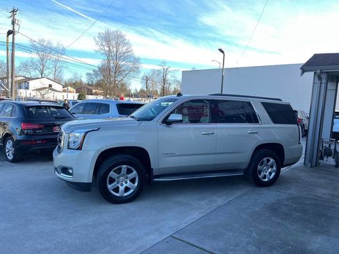 Used 2015 GMC Yukon SLT image 5