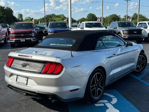 Used 2019 Ford Mustang Premium RWD image 4