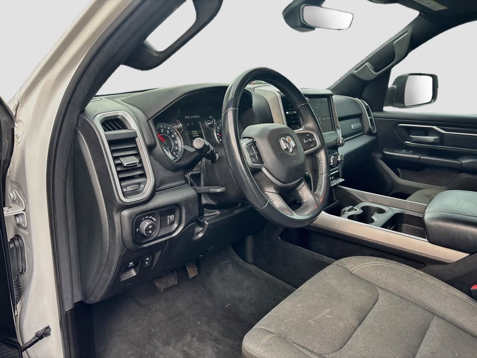 Used 2022 RAM 1500 Big Horn AWD/4WD image 9
