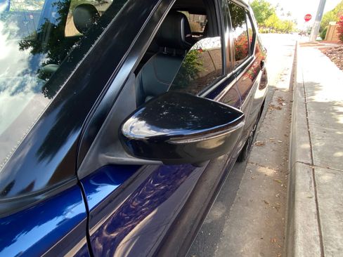 Used 2020 Nissan Kicks SR w/ SR Premium Package image 16