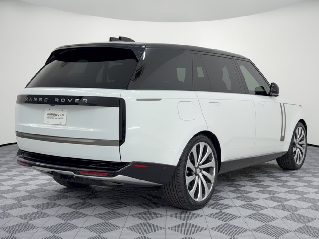 Used 2023 Land Rover Range Rover Long Wheelbase SE AWD/4WD image 9