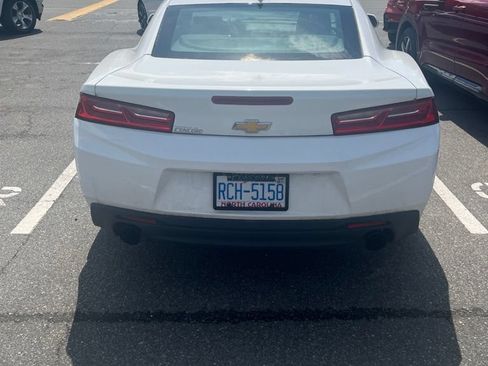 Used 2016 Chevrolet Camaro LT RWD image 7