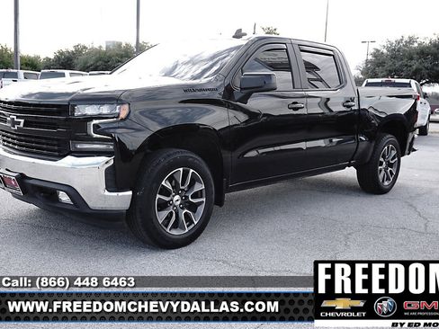 Used 2022 Chevrolet Silverado 1500 RST image 3