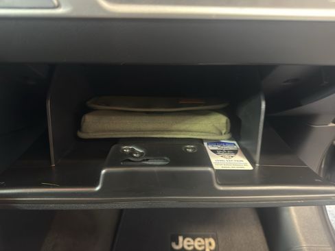 Used 2016 Jeep Compass Sport w/ Power Value Group image 22