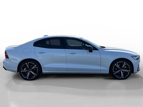 Used 2024 Volvo S60 B5 Core AWD/4WD image 6