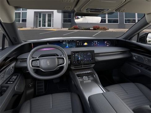 New 2026 Lincoln Nautilus Reserve image 9