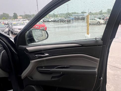 Used 2011 Cadillac SRX 2WD image 16