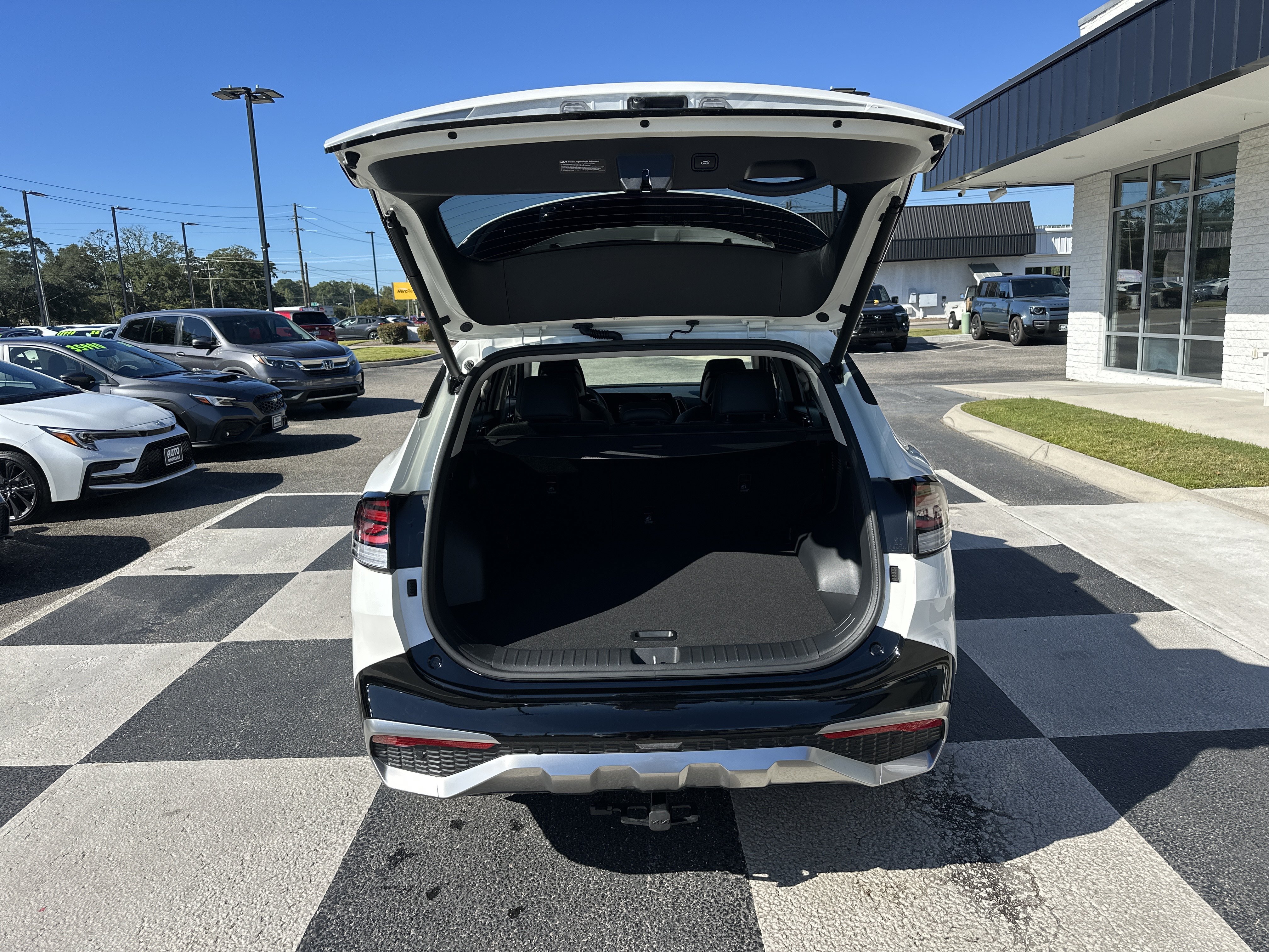 Used 2025 Kia Sportage SX Prestige AWD/4WD image 5
