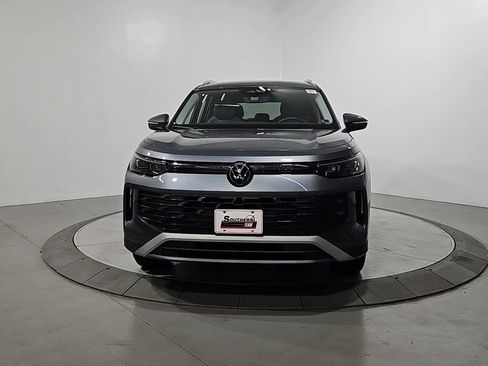 New 2026 Volkswagen Tiguan SE AWD/4WD image 8