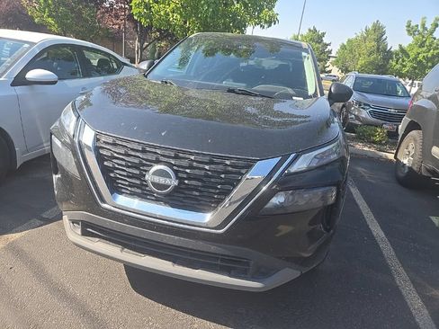 Used 2023 Nissan Rogue S AWD/4WD image 2