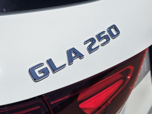 Certified 2026 Mercedes-Benz GLA 250 image 27