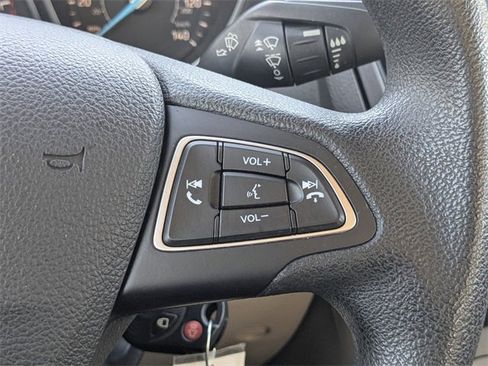 Used 2017 Ford Focus SE image 23