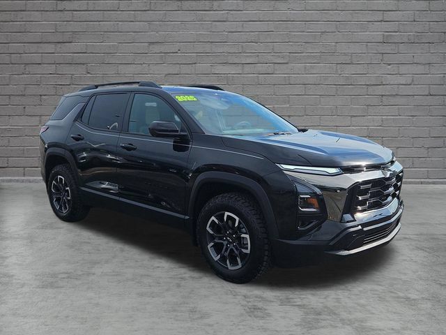 Used 2025 Chevrolet Equinox ACTIV w/ Safety and Technology Package FWD image 8