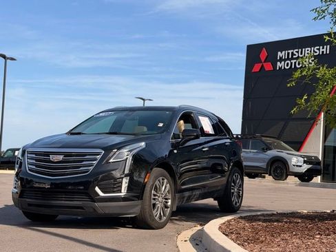Used 2017 Cadillac XT5 Premium Luxury AWD/4WD image 8