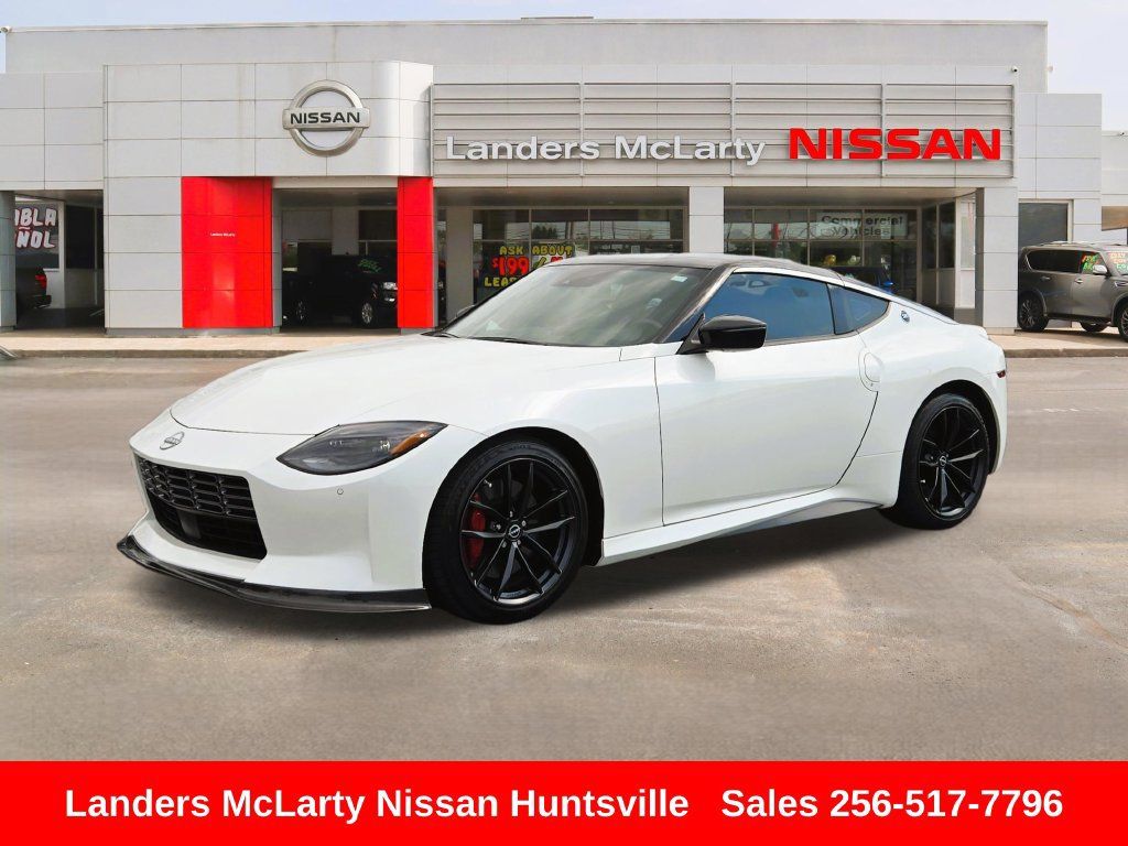 Used 2025 Nissan Z Performance w/ Floor Mat Package RWD image 9