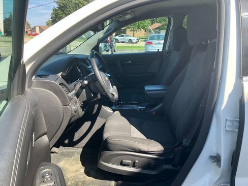 Used 2013 Chevrolet Traverse LT AWD/4WD image 10