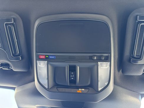 Certified 2025 Subaru Forester Premium image 29