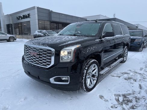 Used 2020 GMC Yukon XL Denali w/ Open Road Package image 1