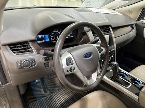 Used 2014 Ford Edge Limited w/ Equipment Group 301A AWD/4WD image 9