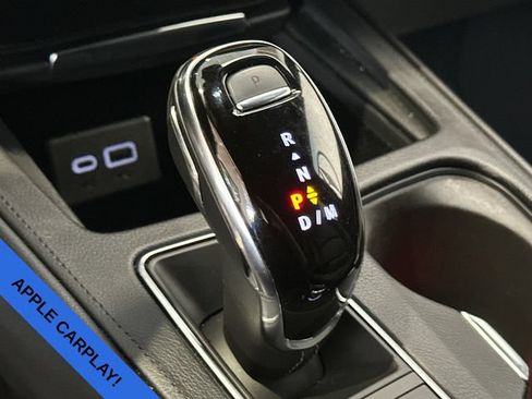 Used 2024 Cadillac XT4 Luxury w/ Cold Weather Package FWD image 23