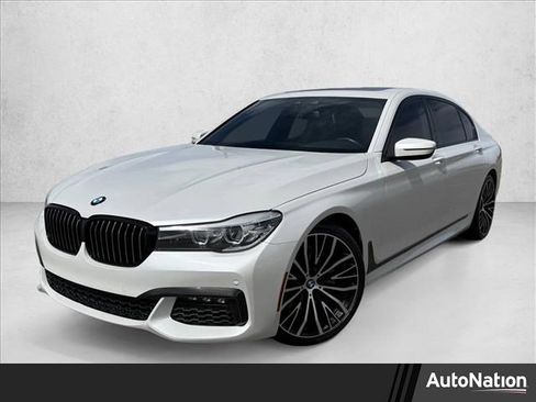 Used 2019 BMW 740i w/ M Sport Package RWD image 1