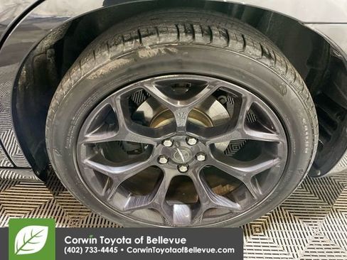 Used 2019 Chrysler 300 S image 24