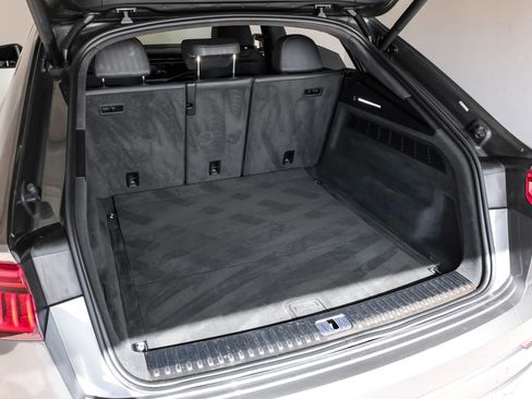 Used 2019 Audi Q8 Prestige image 51