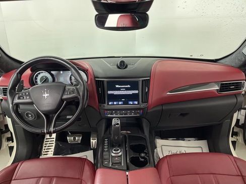 Used 2021 Maserati Levante GranSport image 41