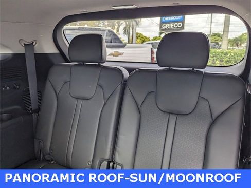 Used 2023 Kia Sorento SX image 8