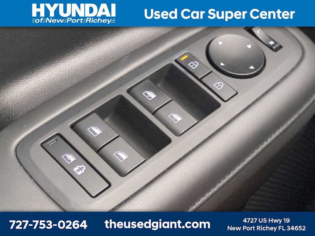 Used 2025 Hyundai Santa Fe XRT AWD/4WD image 29
