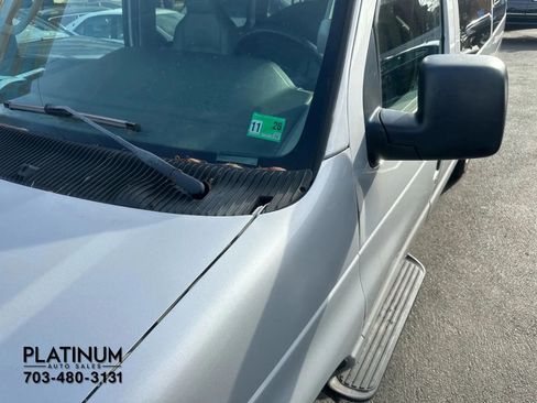 Used 2013 Ford E-350 and Econoline 350 XL w/ PWR Windows & Locks Group image 9