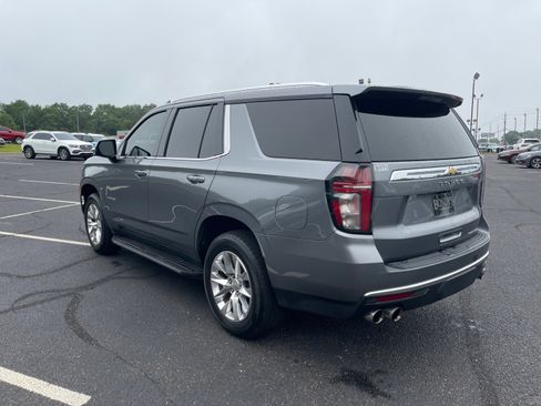 Used 2021 Chevrolet Tahoe Premier w/ Premium Package RWD image 14