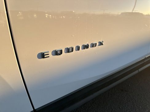 Used 2022 Chevrolet Equinox LT image 37