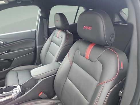 Used 2024 Chevrolet Trax RS w/ Driver Confidence Package image 24