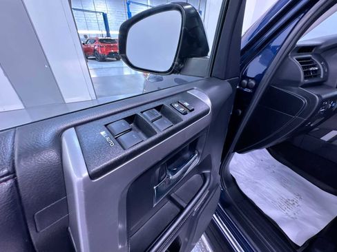 Used 2020 Toyota 4Runner Limited AWD/4WD image 12
