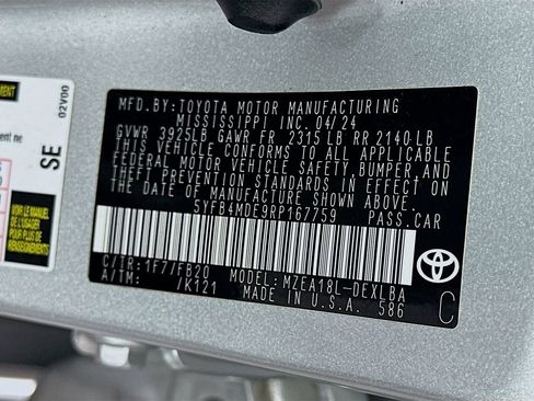 Used 2024 Toyota Corolla LE FWD image 31