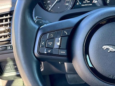 Used 2016 Jaguar F-TYPE Coupe image 20