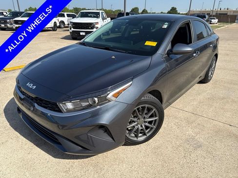 Used 2024 Kia Forte LX FWD image 1
